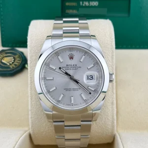 2022 Rolex Datejust 41 Steel / Smooth / Silvered / Oyster