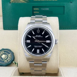 2025 Rolex Oyster Perpetual 41 Steel / Smooth / Black / Oyster